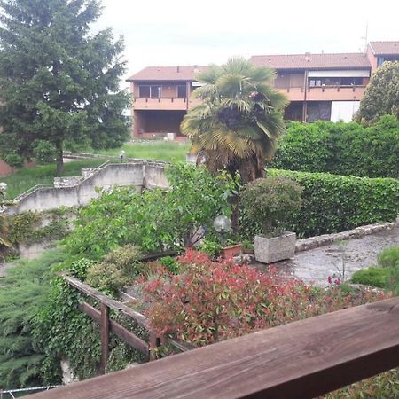 Appartamento Comodo Al Lago E Gardaland Castelnuovo del Garda Extérieur photo