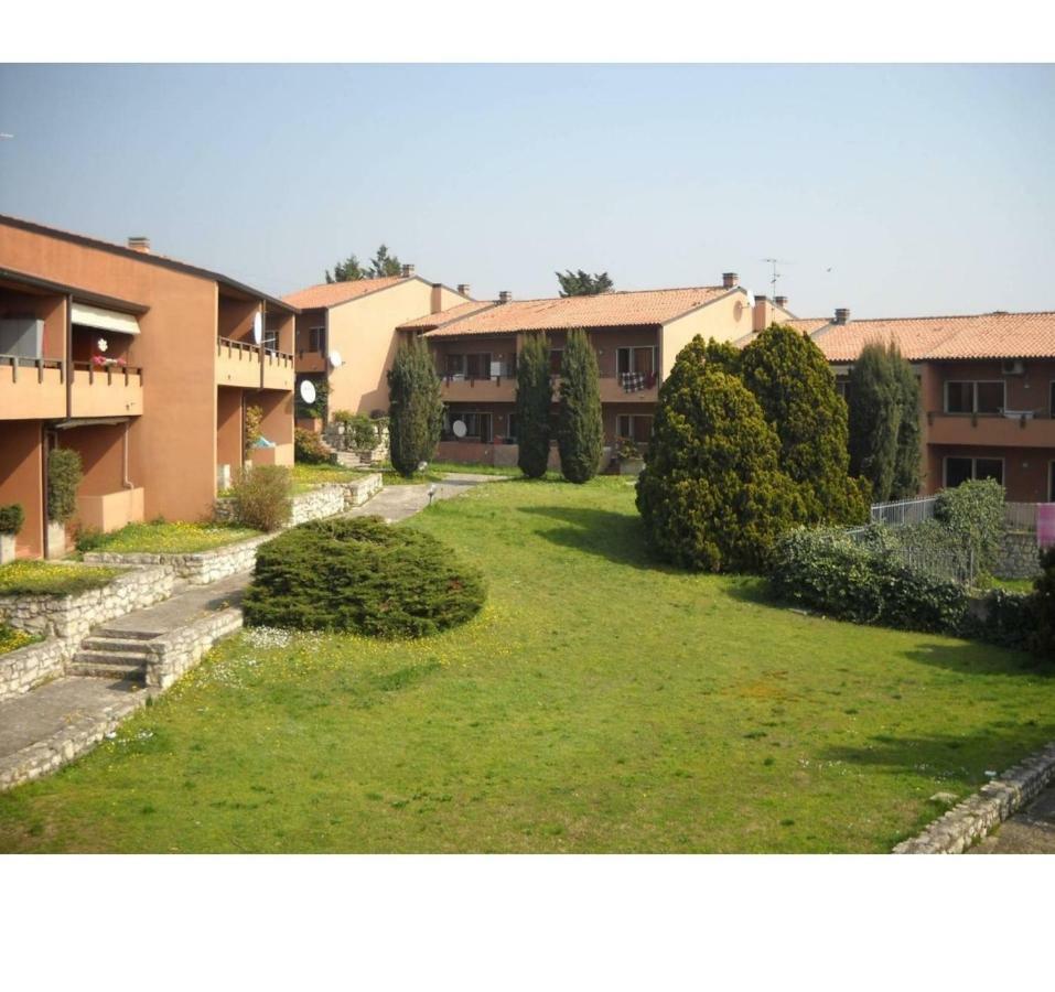 Appartamento Comodo Al Lago E Gardaland Castelnuovo del Garda Extérieur photo